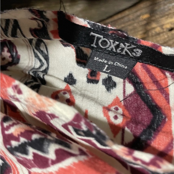 Toxik low cut Aztec printed jumpsuit with pockets! size‎ large - Picture 7 of 7